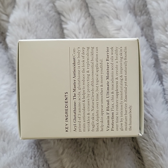 Perricone MD Essential Fx ACYL-Glutathione Rejuvenating Moisturizer - Picture 3 of 7